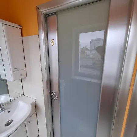 Guest House 